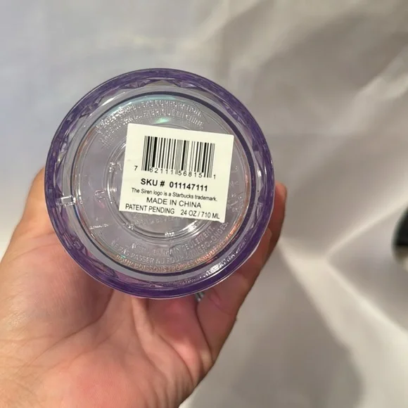 24oz winter ❄️ tumbler - Picture 4 of 4